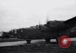 Standbild 8 Bomber Command Vereinigtes Königreich, 1944, aus Sekunde 11 historischem Filmmaterial Videoclip 65675034808