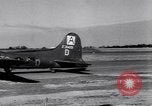 Standbild 8 Bomber Command Vereinigtes Königreich, 1944, aus Sekunde 26 historischem Filmmaterial Videoclip 65675034808