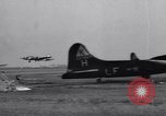 Image 8e Bomber Command Royaume-Uni, 1944, de la seconde 37 séquences d'archives historiques vidéo 65675034809