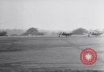 Standbild USAAF 56 Fighter Group P-47s Nehmen Sie auf einer Mission Southwold Suffolk England, 1943, aus Sekunde 33 historischem Filmmaterial Videoclip 65675034815