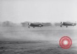 Standbild USAAF 56 Fighter Group P-47s Nehmen Sie auf einer Mission Southwold Suffolk England, 1943, aus Sekunde 36 historischem Filmmaterial Videoclip 65675034815