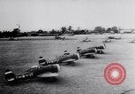 Standbild USAAF Kampfjets eskortieren B-17 Bomber Deutschland, 1943, aus Sekunde 11 historischem Filmmaterial Videoclip 65675034816