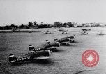 Standbild USAAF Kampfjets eskortieren B-17 Bomber Deutschland, 1943, aus Sekunde 13 historischem Filmmaterial Videoclip 65675034816