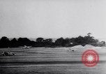 Standbild USAAF Kampfjets eskortieren B-17 Bomber Deutschland, 1943, aus Sekunde 19 historischem Filmmaterial Videoclip 65675034816