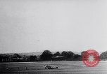 Standbild USAAF Kampfjets eskortieren B-17 Bomber Deutschland, 1943, aus Sekunde 22 historischem Filmmaterial Videoclip 65675034816