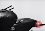 Standbild USAAF Kampfjets eskortieren B-17 Bomber Deutschland, 1943, aus Sekunde 38 historischem Filmmaterial Videoclip 65675034816