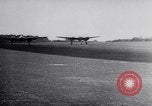 Standbild USAAF Kampfjets eskortieren B-17 Bomber Deutschland, 1943, aus Sekunde 44 historischem Filmmaterial Videoclip 65675034816