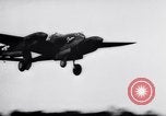 Standbild USAAF Kampfjets eskortieren B-17 Bomber Deutschland, 1943, aus Sekunde 56 historischem Filmmaterial Videoclip 65675034816