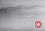 Standbild P-47 Thunderbolt Flugzeuge eskortieren B-17 Bomber Emden Deutschland, 1943, aus Sekunde 10 historischem Filmmaterial Videoclip 65675034817