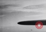 Standbild P-47 Thunderbolt Flugzeuge eskortieren B-17 Bomber Emden Deutschland, 1943, aus Sekunde 11 historischem Filmmaterial Videoclip 65675034817