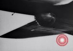 Standbild P-47 Thunderbolt Flugzeuge eskortieren B-17 Bomber Emden Deutschland, 1943, aus Sekunde 12 historischem Filmmaterial Videoclip 65675034817