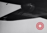 Standbild P-47 Thunderbolt Flugzeuge eskortieren B-17 Bomber Emden Deutschland, 1943, aus Sekunde 13 historischem Filmmaterial Videoclip 65675034817