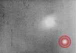Standbild P-47 Thunderbolt Flugzeuge eskortieren B-17 Bomber Emden Deutschland, 1943, aus Sekunde 16 historischem Filmmaterial Videoclip 65675034817