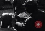Standbild negro Soldaten der 45th Engineer Regiment Ledo Road Tingkawk Birma, 1945, aus Sekunde 14 historischem Filmmaterial Videoclip 65675034821