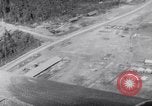 Standbild LKW geparkt Ledo Road Tingkawk Birma, 1945, aus Sekunde 47 historischem Filmmaterial Videoclip 65675034822