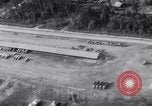 Standbild LKW geparkt Ledo Road Tingkawk Birma, 1945, aus Sekunde 55 historischem Filmmaterial Videoclip 65675034822