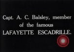 Immagine di Il capitano di un C Balsley di Lafayette Escadrille su aria Memorial Day Hollywood California USA, 1919, secondo 6 filmato di repertorio 65675034838