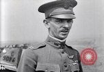Immagine di Il capitano di un C Balsley di Lafayette Escadrille su aria Memorial Day Hollywood California USA, 1919, secondo 15 filmato di repertorio 65675034838