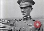 Immagine di Il capitano di un C Balsley di Lafayette Escadrille su aria Memorial Day Hollywood California USA, 1919, secondo 19 filmato di repertorio 65675034838