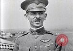 Immagine di Il capitano di un C Balsley di Lafayette Escadrille su aria Memorial Day Hollywood California USA, 1919, secondo 29 filmato di repertorio 65675034838