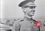 Immagine di Il capitano di un C Balsley di Lafayette Escadrille su aria Memorial Day Hollywood California USA, 1919, secondo 31 filmato di repertorio 65675034838