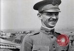 Immagine di Il capitano di un C Balsley di Lafayette Escadrille su aria Memorial Day Hollywood California USA, 1919, secondo 32 filmato di repertorio 65675034838
