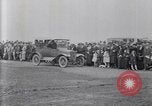 Image foule montres formation d'avions sur le Jour commémoratif de l'air Hollywood California USA, 1919, de la seconde 23 séquences d'archives historiques vidéo 65675034841