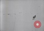 Image foule montres formation d'avions sur le Jour commémoratif de l'air Hollywood California USA, 1919, de la seconde 43 séquences d'archives historiques vidéo 65675034841