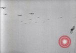 Image foule montres formation d'avions sur le Jour commémoratif de l'air Hollywood California USA, 1919, de la seconde 52 séquences d'archives historiques vidéo 65675034841