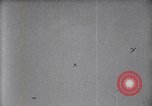 Standbild Flying Team führt Kunstflug auf Luft Memorial Day Hollywood California De Mille Field USA, 1919, aus Sekunde 33 historischem Filmmaterial Videoclip 65675034845