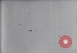 Standbild Flying Team führt Kunstflug auf Luft Memorial Day Hollywood California De Mille Field USA, 1919, aus Sekunde 43 historischem Filmmaterial Videoclip 65675034845