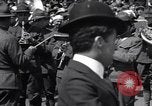 Image Douglas Fairbanks Washington DC USA, 1918, de la seconde 20 séquences d'archives historiques vidéo 65675034850