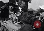 Image Douglas Fairbanks Washington DC USA, 1918, de la seconde 26 séquences d'archives historiques vidéo 65675034850