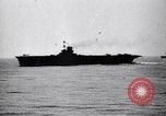 Image Convoi britannique en vertu de l'attaque de l'air Alexandrie Égypte, 1942, de la seconde 53 séquences d'archives historiques vidéo 65675034860