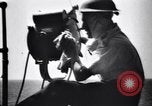 Image Convoi britannique en vertu de l'attaque de l'air Alexandrie Égypte, 1942, de la seconde 60 séquences d'archives historiques vidéo 65675034860