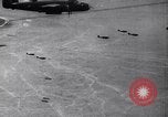 Image avions B-25 la Tunisie en Afrique du Nord, 1942, de la seconde 42 séquences d'archives historiques vidéo 65675034862