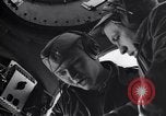 Standbild B-24 Flugzeuge Italien, 1943, aus Sekunde 34 historischem Filmmaterial Videoclip 65675034863