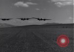 Standbild P-38 Flugzeuge Algerien Nordafrika, 1943, aus Sekunde 6 historischem Filmmaterial Videoclip 65675034872