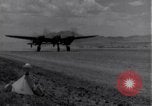Standbild P-38 Flugzeuge Algerien Nordafrika, 1943, aus Sekunde 33 historischem Filmmaterial Videoclip 65675034872