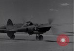 Standbild P-38 Flugzeuge Algerien Nordafrika, 1943, aus Sekunde 40 historischem Filmmaterial Videoclip 65675034872