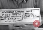 Standbild P-38 Flugzeuge fliegen die in Formationen Algerien Nordafrika, 1943, aus Sekunde 4 historischem Filmmaterial Videoclip 65675034876