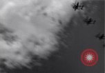 Standbild P-38 Flugzeuge fliegen die in Formationen Algerien Nordafrika, 1943, aus Sekunde 46 historischem Filmmaterial Videoclip 65675034876
