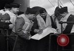 Standbild amerikanischen Marine Offiziere Nordafrika, 1943, aus Sekunde 20 historischem Filmmaterial Videoclip 65675034880