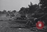 Standbild französischen 2nd Armored Division Javron Frankreich, 1944, aus Sekunde 25 historischem Filmmaterial Videoclip 65675034881