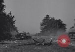 Standbild französischen 2nd Armored Division Javron Frankreich, 1944, aus Sekunde 35 historischem Filmmaterial Videoclip 65675034881