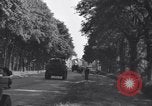 Standbild französischen 2nd Armored Division Javron Frankreich, 1944, aus Sekunde 37 historischem Filmmaterial Videoclip 65675034881