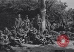 Standbild American 3rd Armored Division Eingabe Städte in Zweiten Weltkrieg Ciral France, 1944, aus Sekunde 13 historischem Filmmaterial Videoclip 65675034882