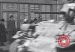 Standbild American 3rd Armored Division Eingabe Städte in Zweiten Weltkrieg Ciral France, 1944, aus Sekunde 57 historischem Filmmaterial Videoclip 65675034882