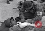 Immagine di American unità mediche Troyes Francia, 1944, secondo 28 filmato di repertorio 65675034890