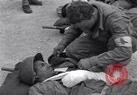 Immagine di American unità mediche Troyes Francia, 1944, secondo 30 filmato di repertorio 65675034890